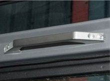 Load image into Gallery viewer, DEFENDER ALUMINIUM TRIM PIECES - VEHICLE SET OF DEFENDER GRAB HANDLE IN SILVER - COMES AS A FOUR PIECE KIT
