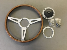 Load image into Gallery viewer, MOUNTNEY LIGHT WOOD RIM 15&quot; STEERING WHEEL FOR LAND ROVER DEFENDER
